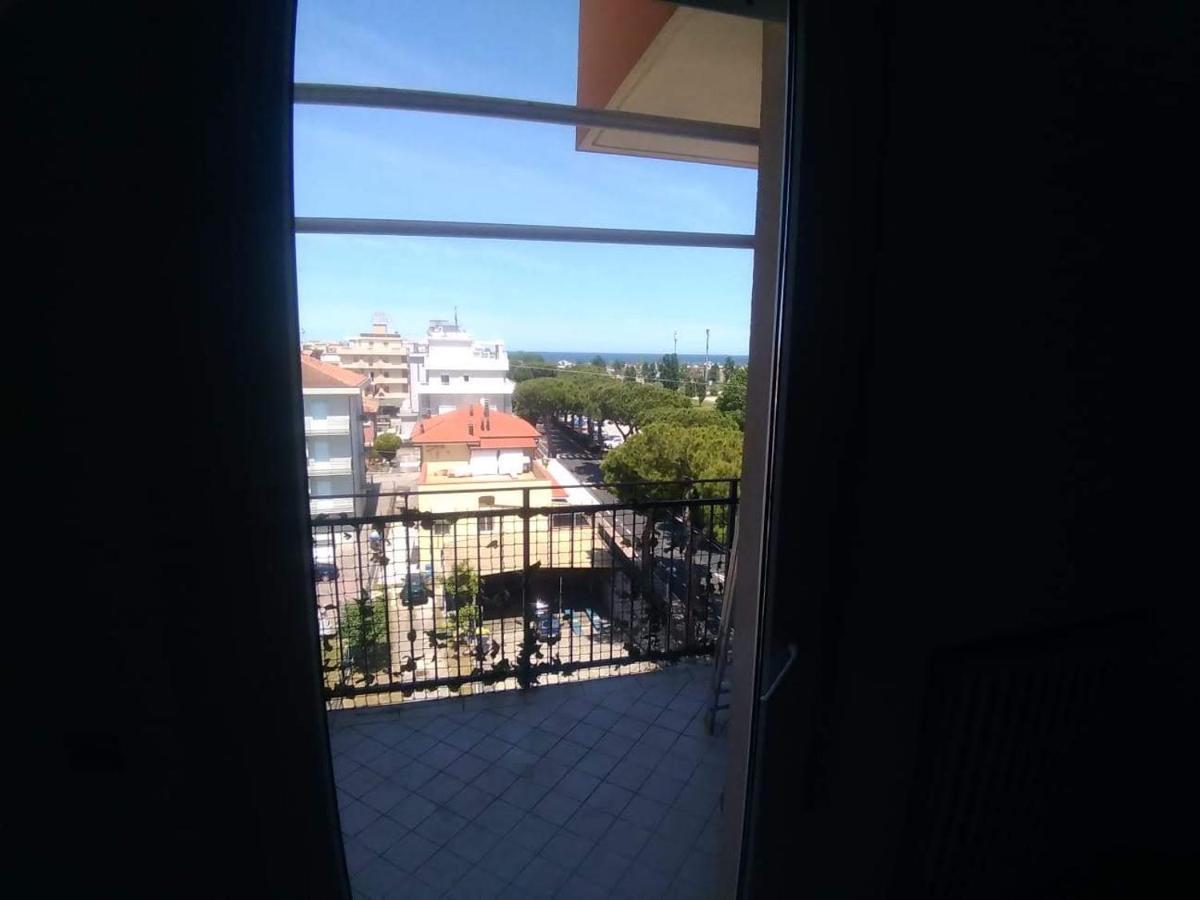 Appartamento vista mare Misano Adriatico Esterno foto