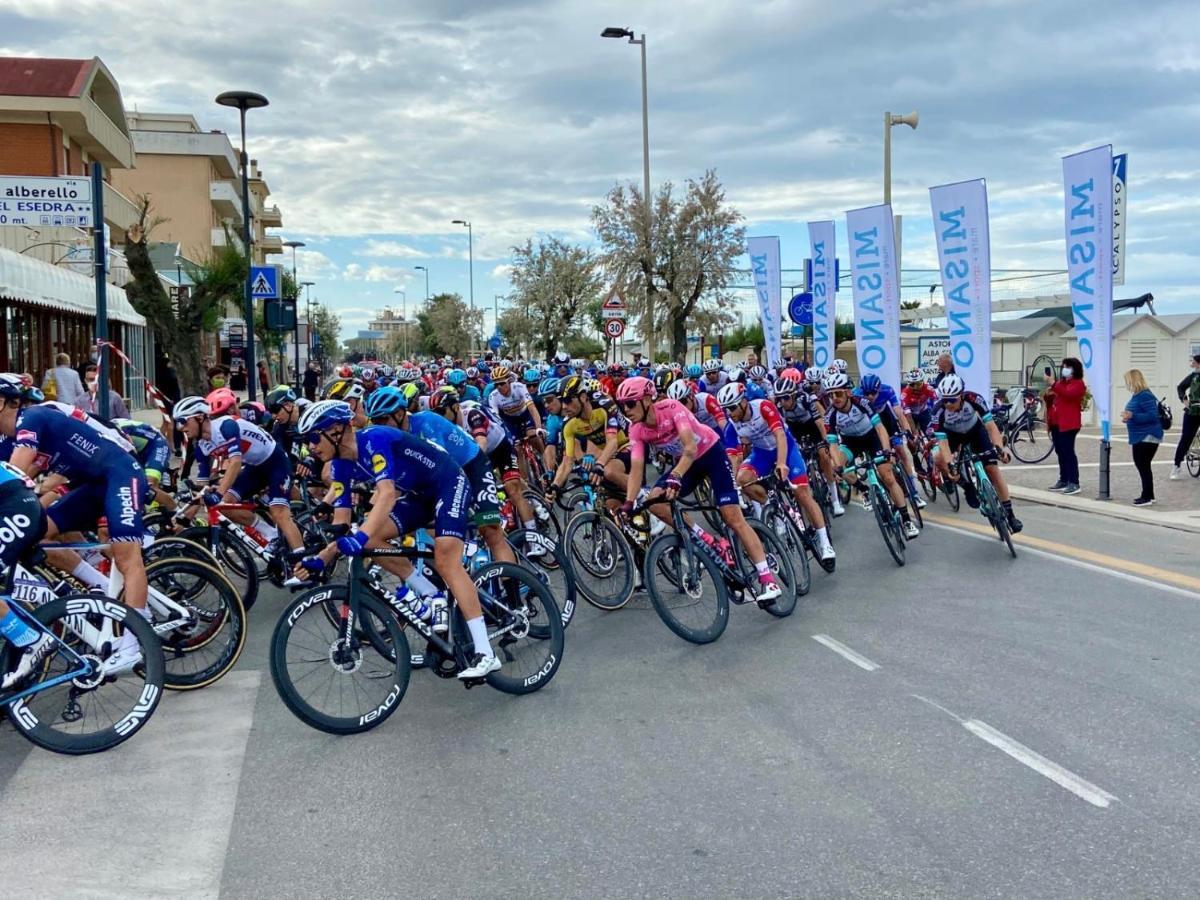 Appartamento vista mare Misano Adriatico Esterno foto