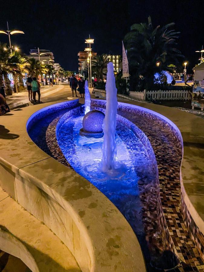 Appartamento vista mare Misano Adriatico Esterno foto